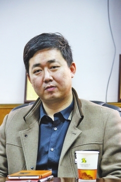 李哲