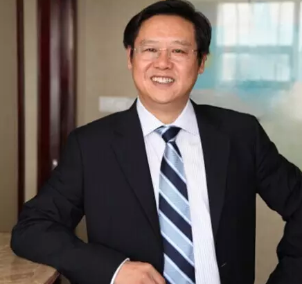 吴向东│现任华泽集团董事长兼华致酒行连锁管理股份有限公司董事长