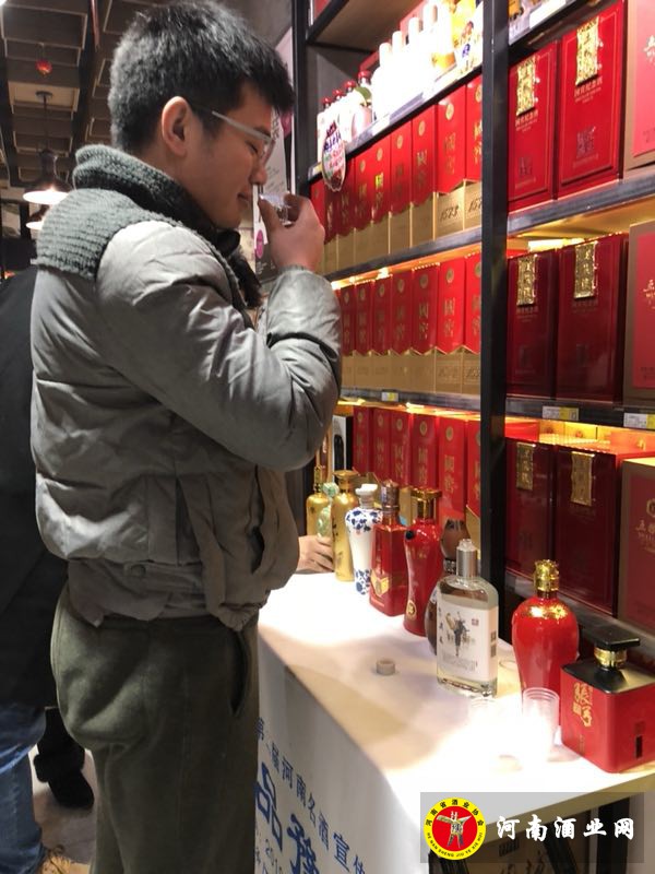 金辉宝龙店
