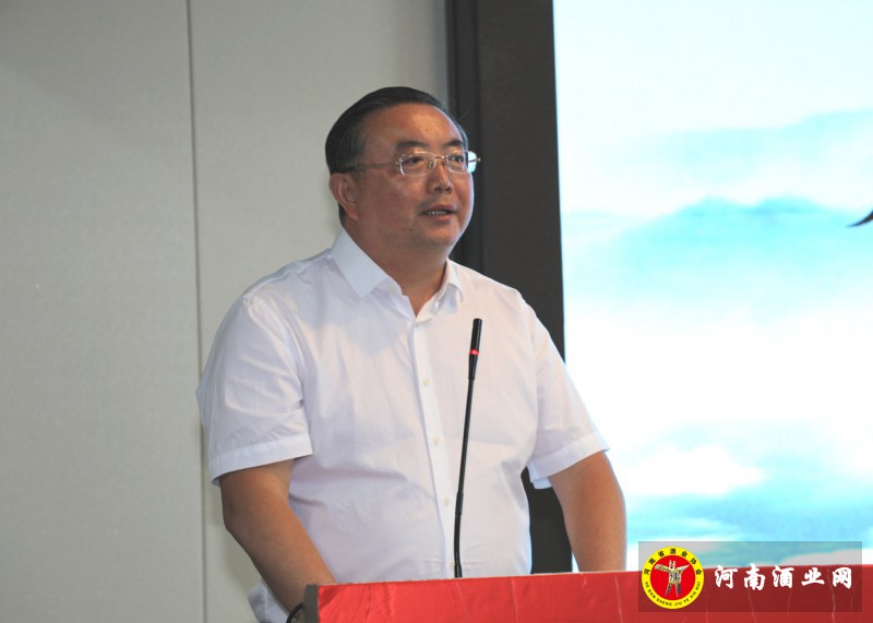 熊玉亮会长对办好酒业商报提出了希望