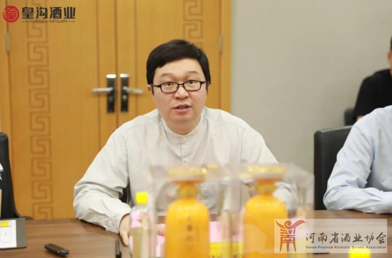 胡晓鸣
