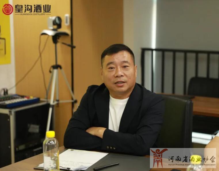 解忠杰
