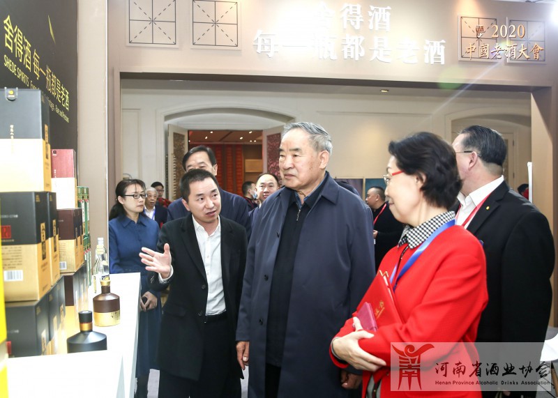 4、老酒展览，精彩无限
